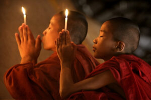 bagan-monks-c-awfulsara-565