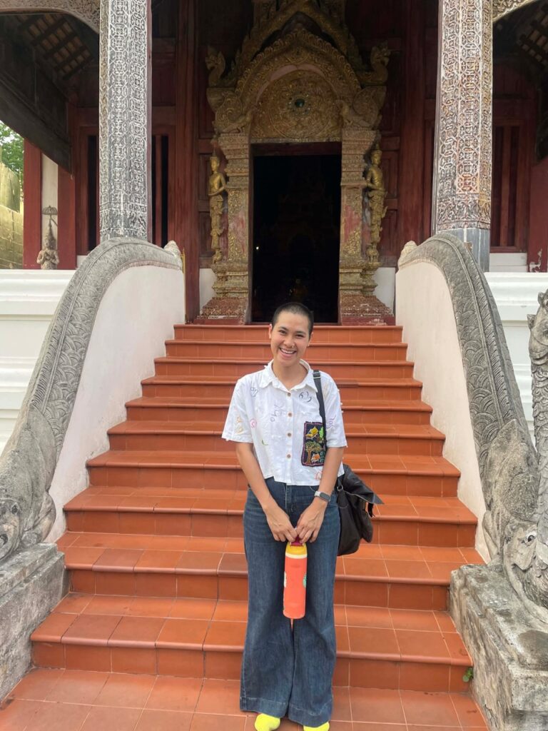 Wat Phra Singh entrance for bhikkhuni
